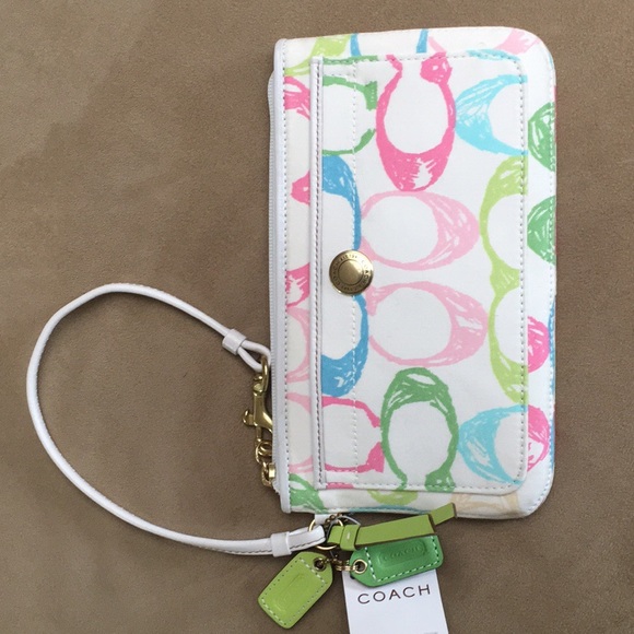 NWT Coach wristlet - Picture 1 of 8